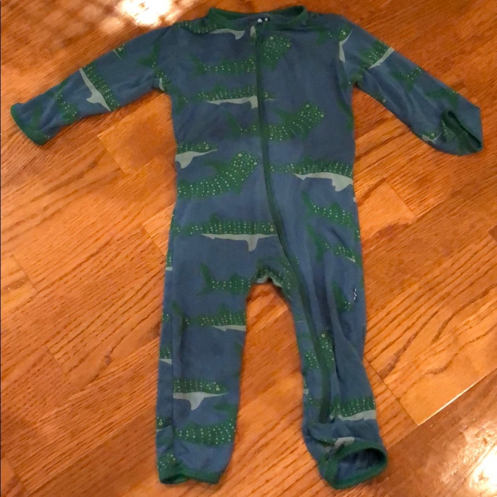 Kickee Pants 6-9 month zip up